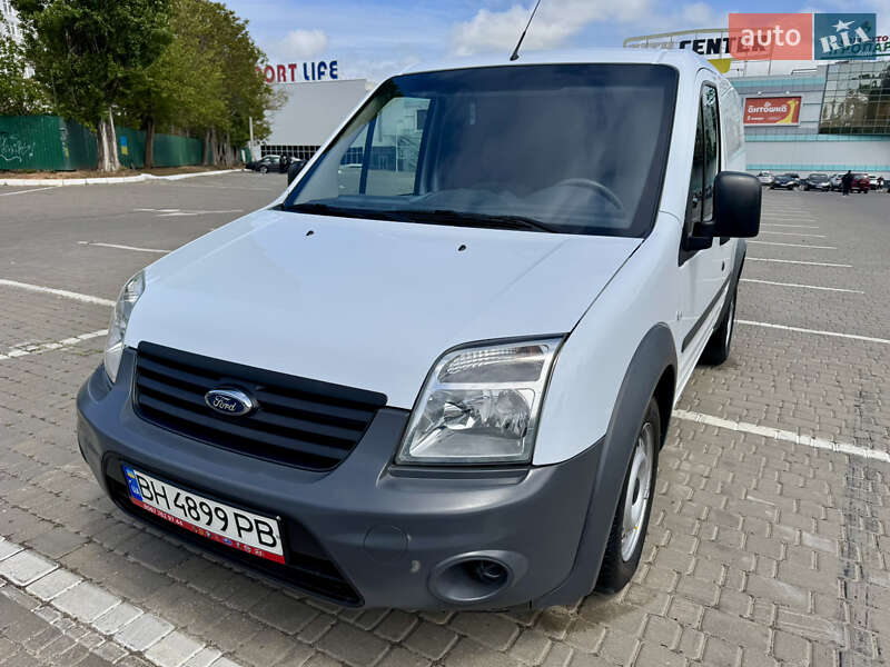 Грузовой фургон Ford Transit Connect 2013 в 