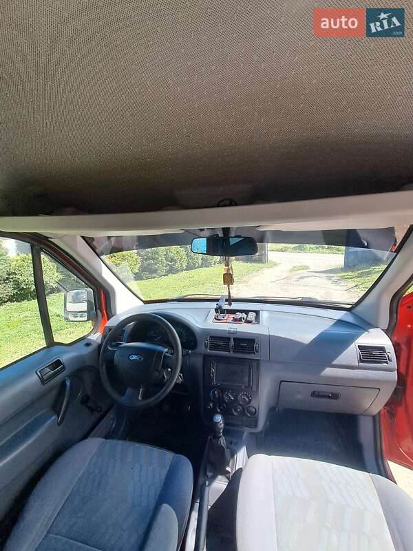 Минивэн Ford Transit Connect 2006 в Бучаче