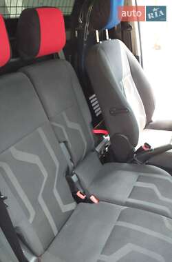 Вантажний фургон Ford Transit Connect 2015 в 