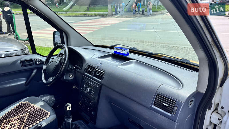 Мінівен Ford Transit Connect 2009 в Чернівцях фото 16 Мінівен Ford Transit Connect 2009 в Чернівцях