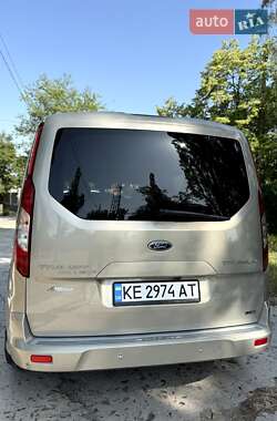 Минивэн Ford Transit Connect 2016 в 