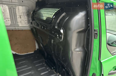 Грузовой фургон Ford Transit Connect 2015 в 