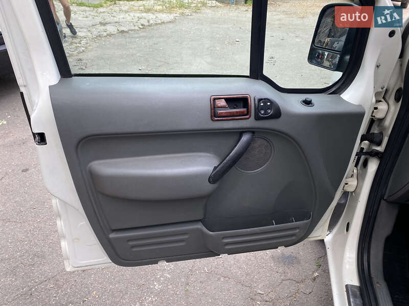 Минивэн Ford Transit Connect 2006 в Умани
