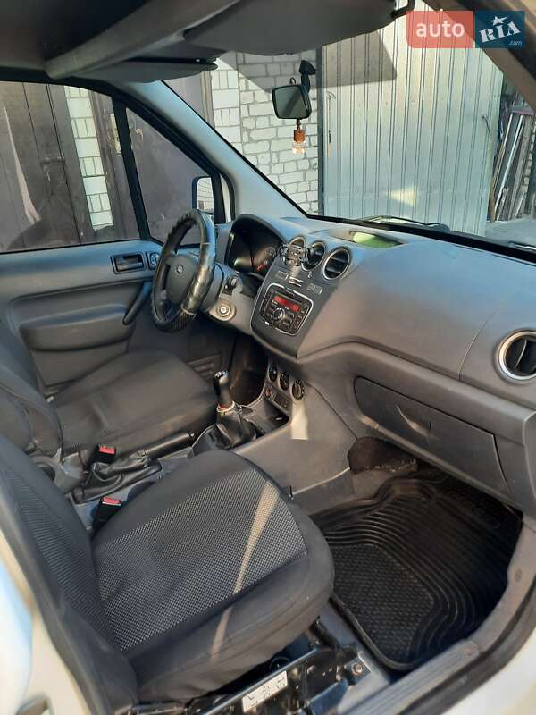 Минивэн Ford Transit Connect 2010 в Сарнах