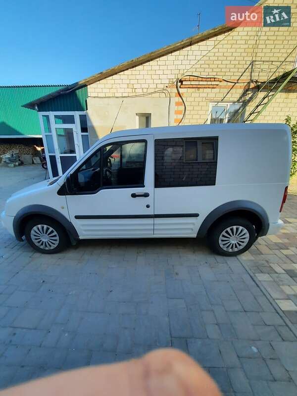 Минивэн Ford Transit Connect 2010 в Сарнах