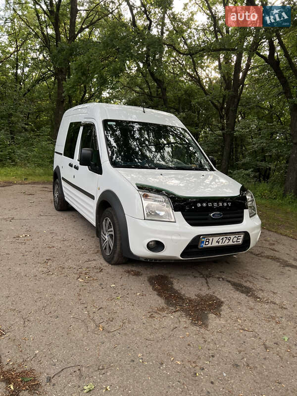 Вантажний фургон Ford Transit Connect 2012 в Лубнах