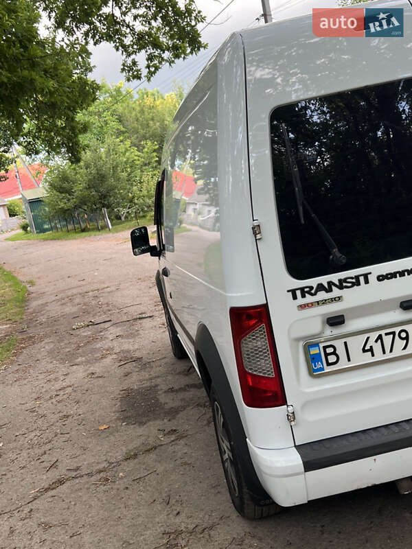 Вантажний фургон Ford Transit Connect 2012 в Лубнах