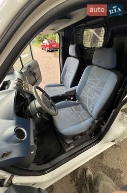 Грузовой фургон Ford Transit Connect 2012 в 