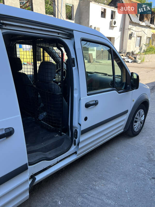 Вантажний фургон Ford Transit Connect 2012 в Дніпрі