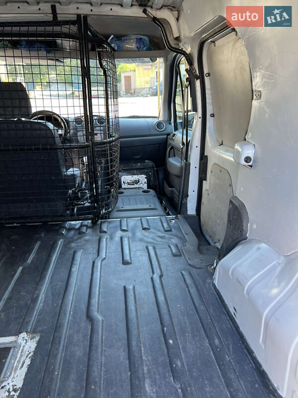 Вантажний фургон Ford Transit Connect 2012 в Дніпрі