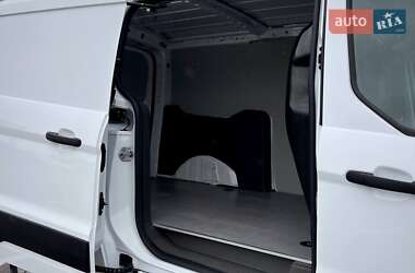 Вантажний фургон Ford Transit Connect 2018 в 