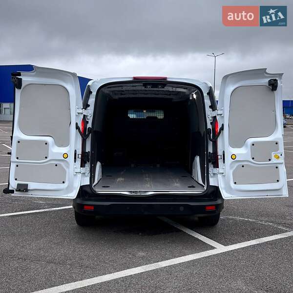 Вантажний фургон Ford Transit Connect 2018 в Києві