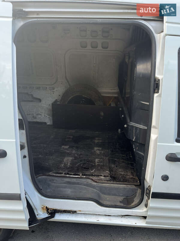 Грузовой фургон Ford Transit Connect 2008 в Львове