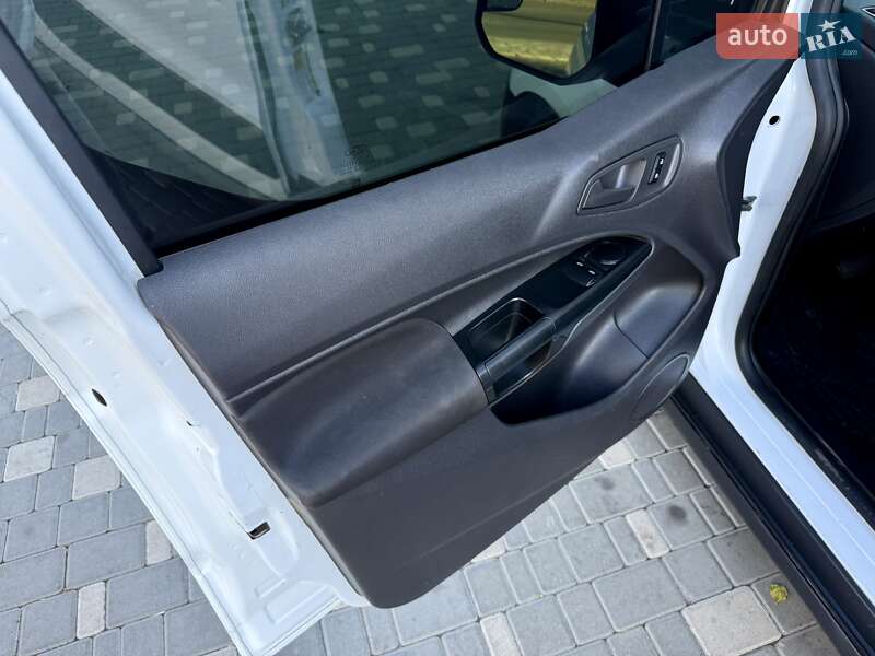 Рефрижератор Ford Transit Connect 2018 в Одесі