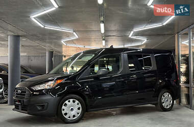 Минивэн Ford Transit Connect 2021 в 