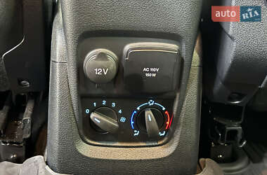 Минивэн Ford Transit Connect 2021 в 