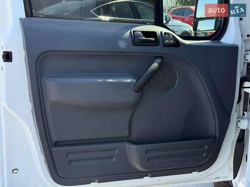 Грузовой фургон Ford Transit Connect 2009 в Ровно