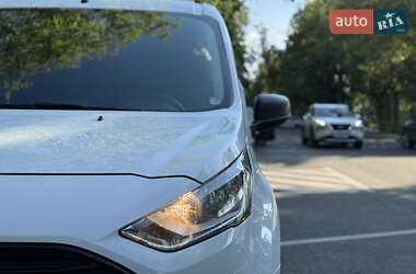 Вантажний фургон Ford Transit Connect 2018 в 