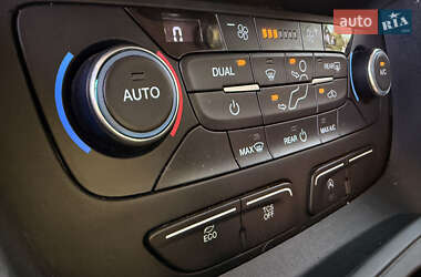 Минивэн Ford Transit Connect 2021 в 