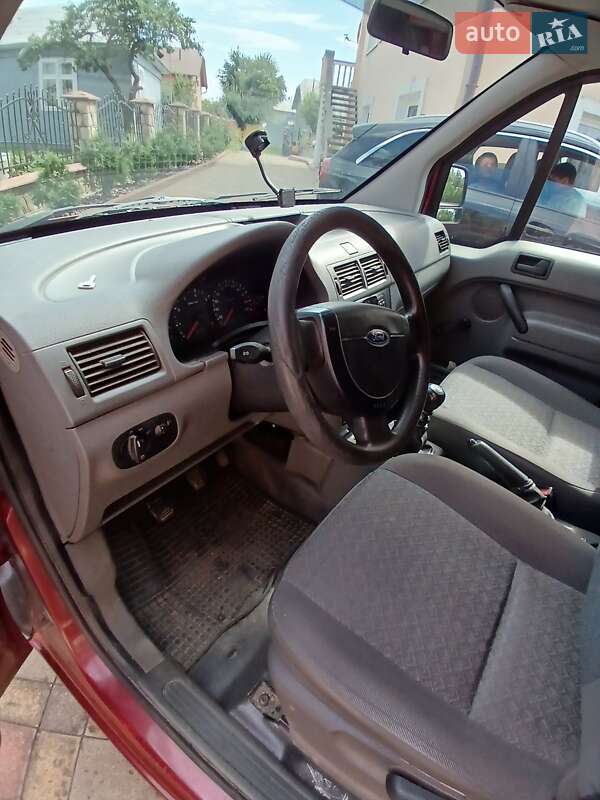 Вантажний фургон Ford Transit Connect 2003 в Івано-Франківську