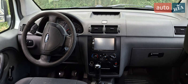 Минивэн Ford Transit Connect 2005 в Бориславе фото 8 Минивэн Ford Transit Connect 2005 в Бориславе