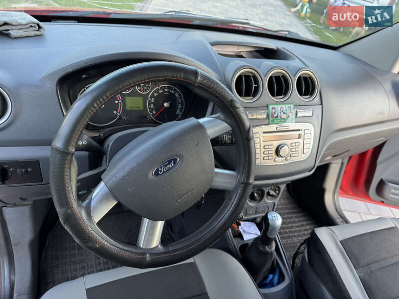 Минивэн Ford Transit Connect 2010 в Кагарлыке фото 8 Минивэн Ford Transit Connect 2010 в Кагарлыке