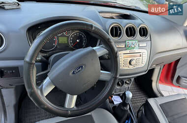 Мінівен Ford Transit Connect 2010 в 