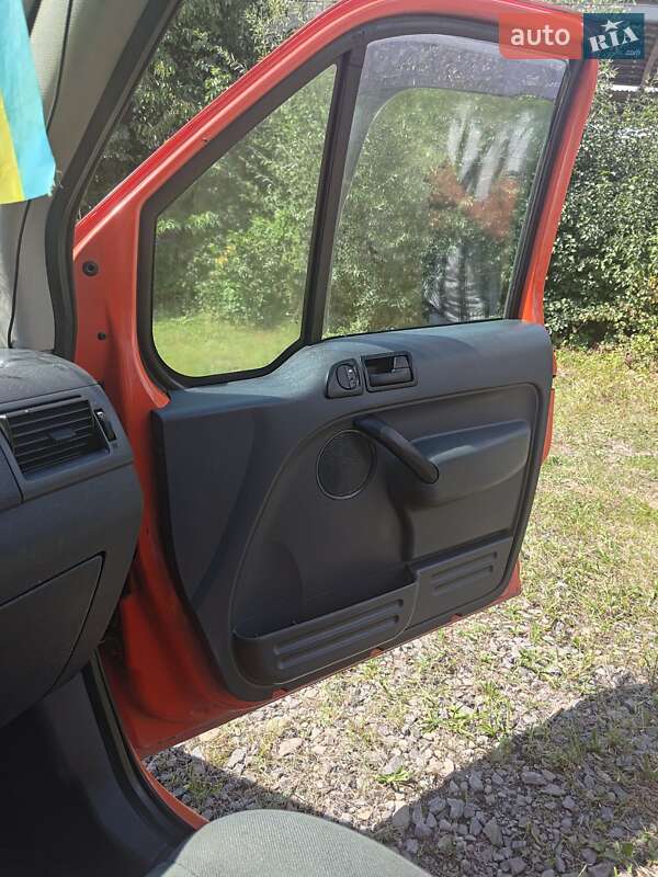 Вантажний фургон Ford Transit Connect 2007 в Тячеві фото 11 Вантажний фургон Ford Transit Connect 2007 в Тячеві