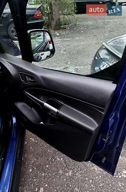 Вантажопасажирський фургон Ford Transit Connect 2015 в 
