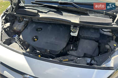 Минивэн Ford Transit Connect 2017 в 