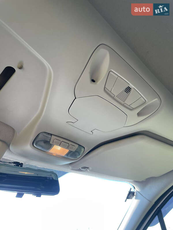 Вантажний фургон Ford Transit Connect 2015 в Костопілі