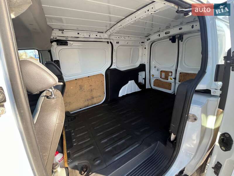 Вантажний фургон Ford Transit Connect 2016 в Львові