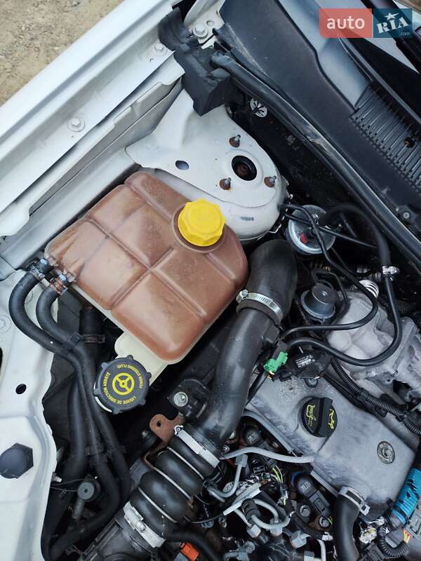 Мінівен Ford Transit Connect 2007 в Чернівцях