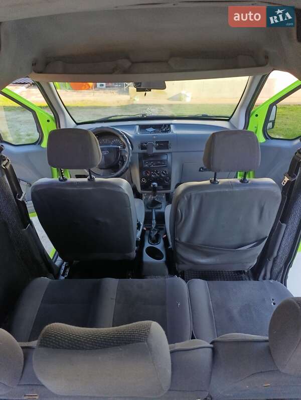 Мінівен Ford Transit Connect 2005 в Рогатині