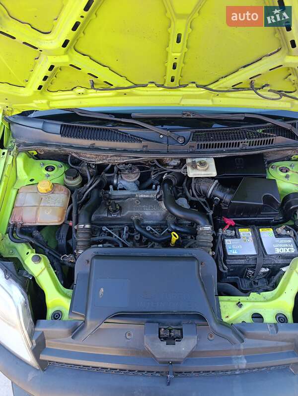 Мінівен Ford Transit Connect 2005 в Рогатині