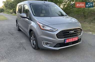 Минивэн Ford Transit Connect 2023 в 