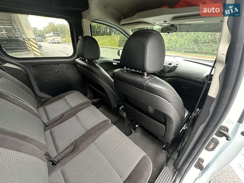 Грузовой фургон Ford Transit Connect 2014 в Киеве
