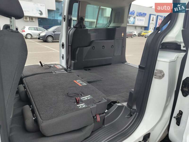 Мінівен Ford Transit Connect 2017 в Волі-Ковельській