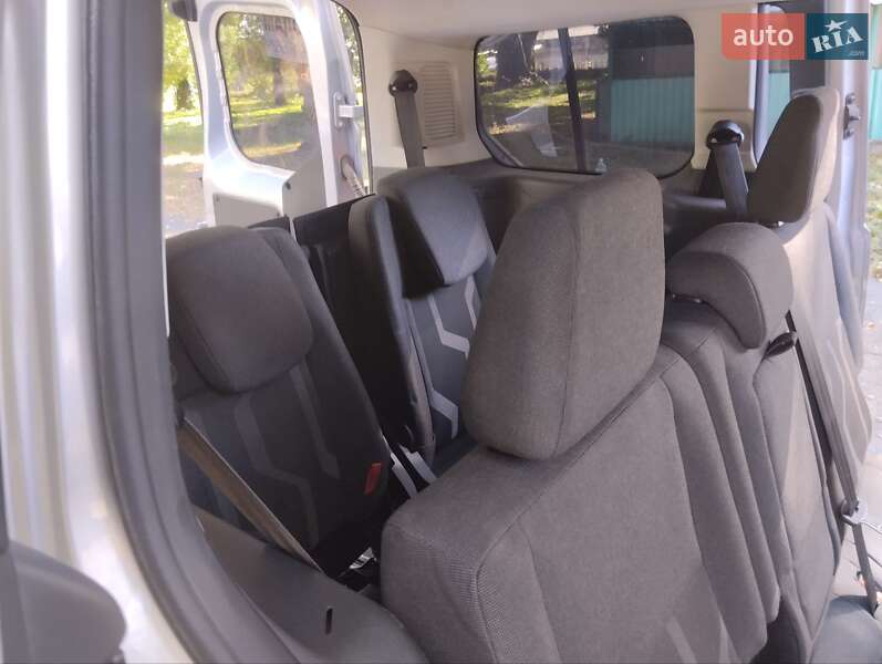 Минивэн Ford Transit Connect 2017 в Аулах