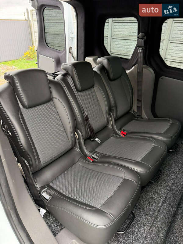 Минивэн Ford Transit Connect 2018 в Андрушевке