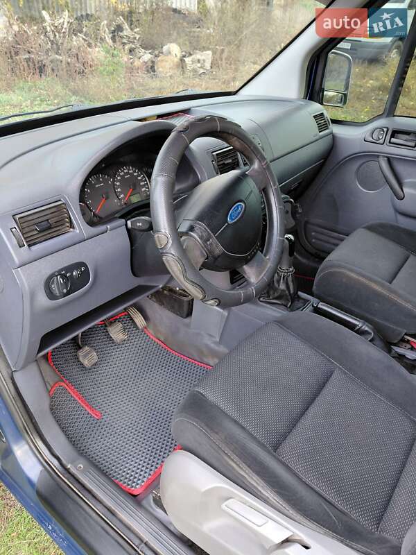 Минивэн Ford Transit Connect 2008 в Хороле