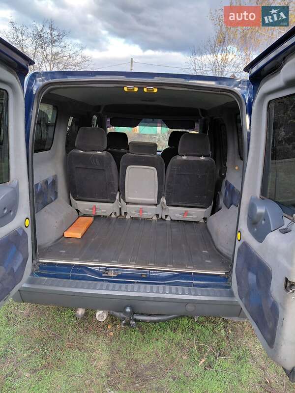 Минивэн Ford Transit Connect 2008 в Хороле