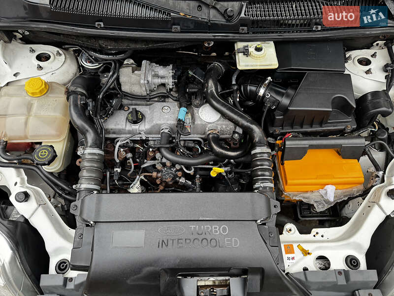 Грузовой фургон Ford Transit Connect 2011 в Снятине фото 16 Грузовой фургон Ford Transit Connect 2011 в Снятине