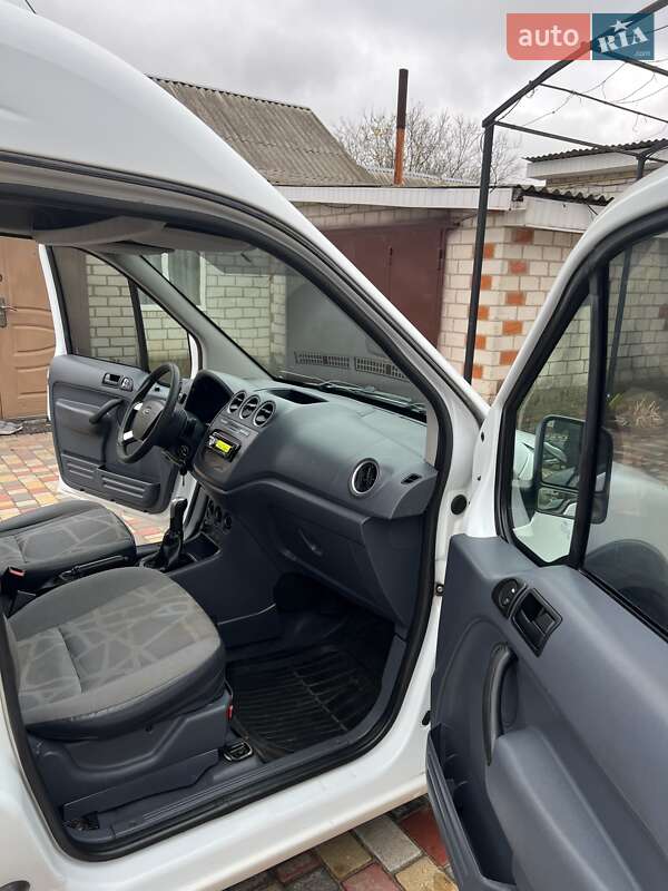 Вантажний фургон Ford Transit Connect 2012 в Богодухіву фото 8 Вантажний фургон Ford Transit Connect 2012 в Богодухіву