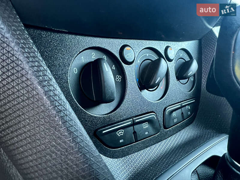 Минивэн Ford Transit Connect 2017 в Полтаве