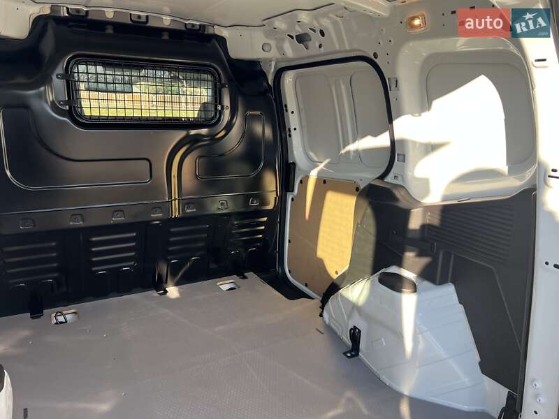 Грузовой фургон Ford Transit Connect 2020 в Львове