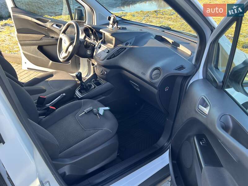 Грузовой фургон Ford Transit Connect 2020 в Львове