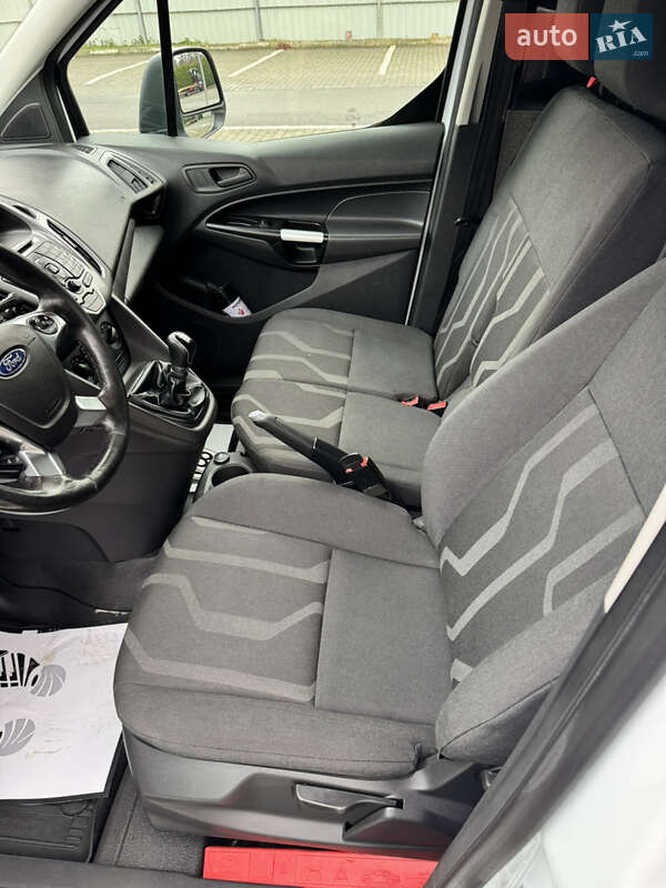 Вантажний фургон Ford Transit Connect 2018 в Луцьку