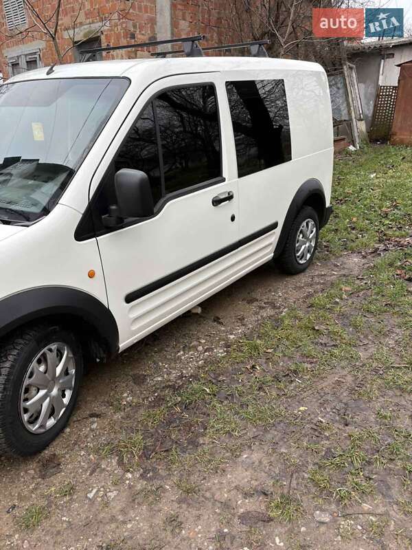 Минивэн Ford Transit Connect 2003 в Залещиках