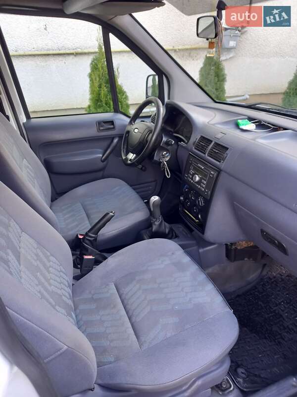Грузовой фургон Ford Transit Connect 2007 в Виноградове фото 12 Грузовой фургон Ford Transit Connect 2007 в Виноградове